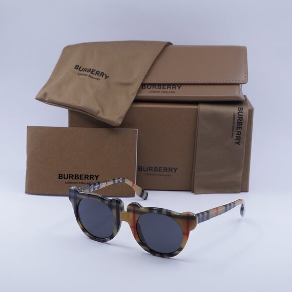 Burberry Kids JB4355 377887 Sunglasses Vintage Check Round Frame, Grey Lenses - Picture 10 of 10